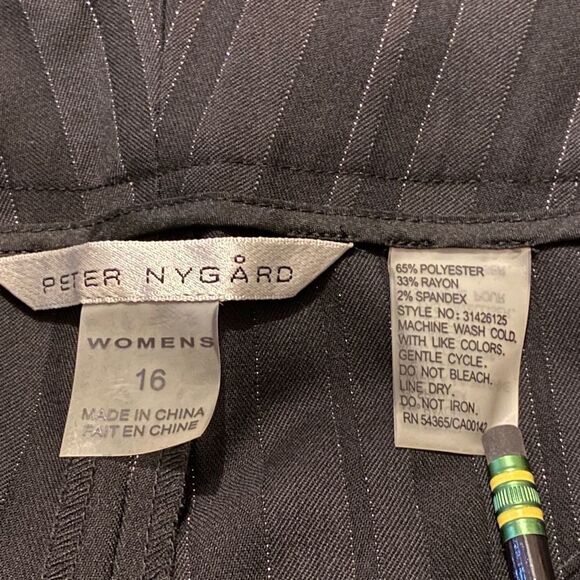 Peter Nygard Black Pinstripe Wide Leg Trousers 16 - Picture 9 of 9